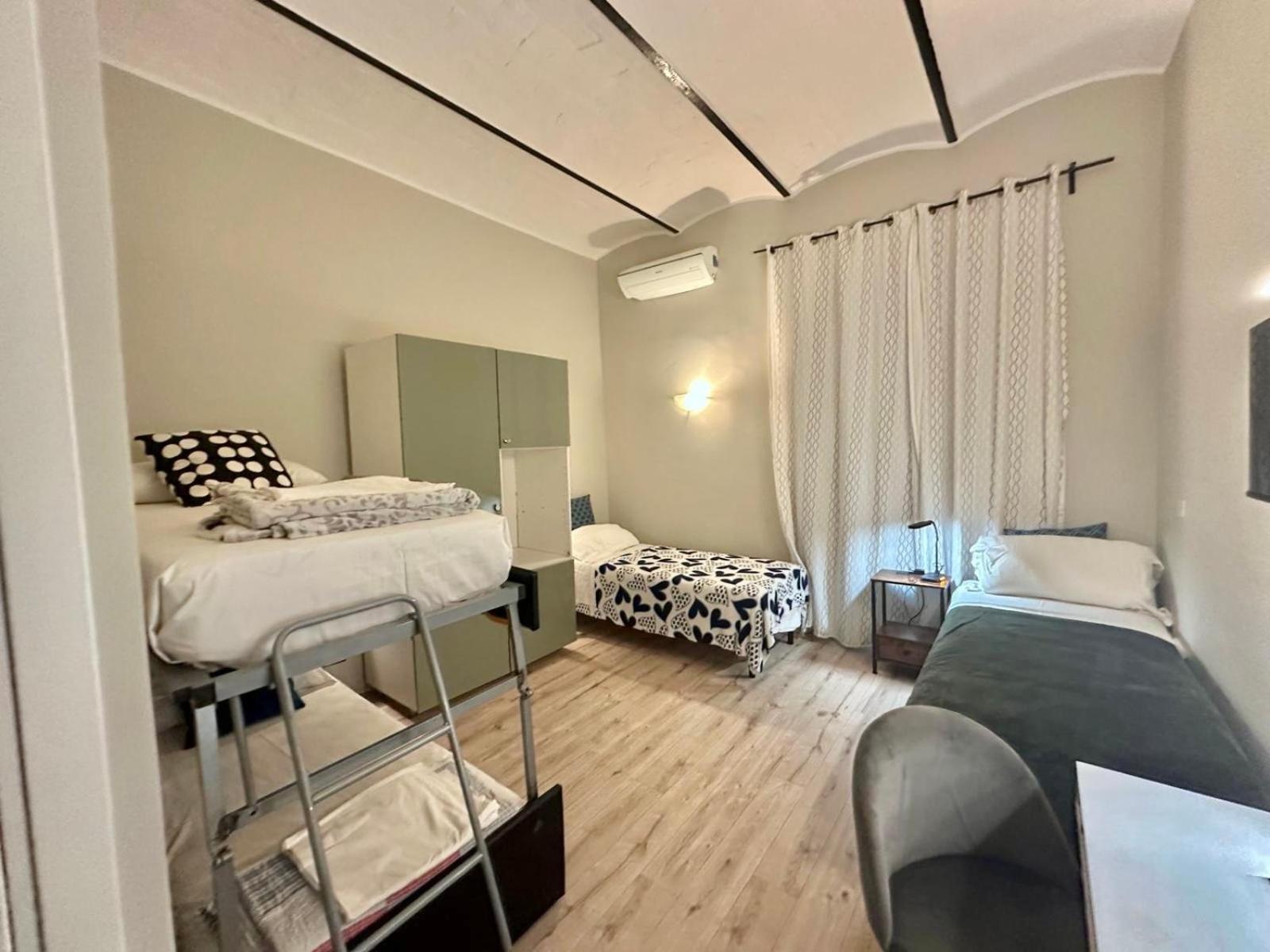 Român Holidays Extérieur photo