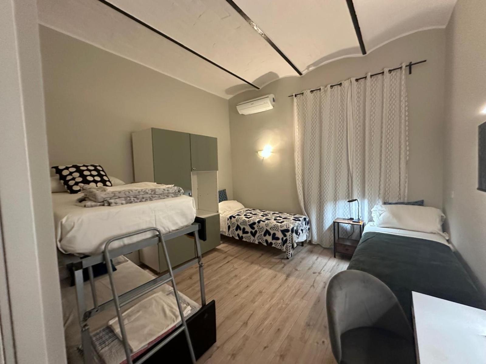 Român Holidays Extérieur photo