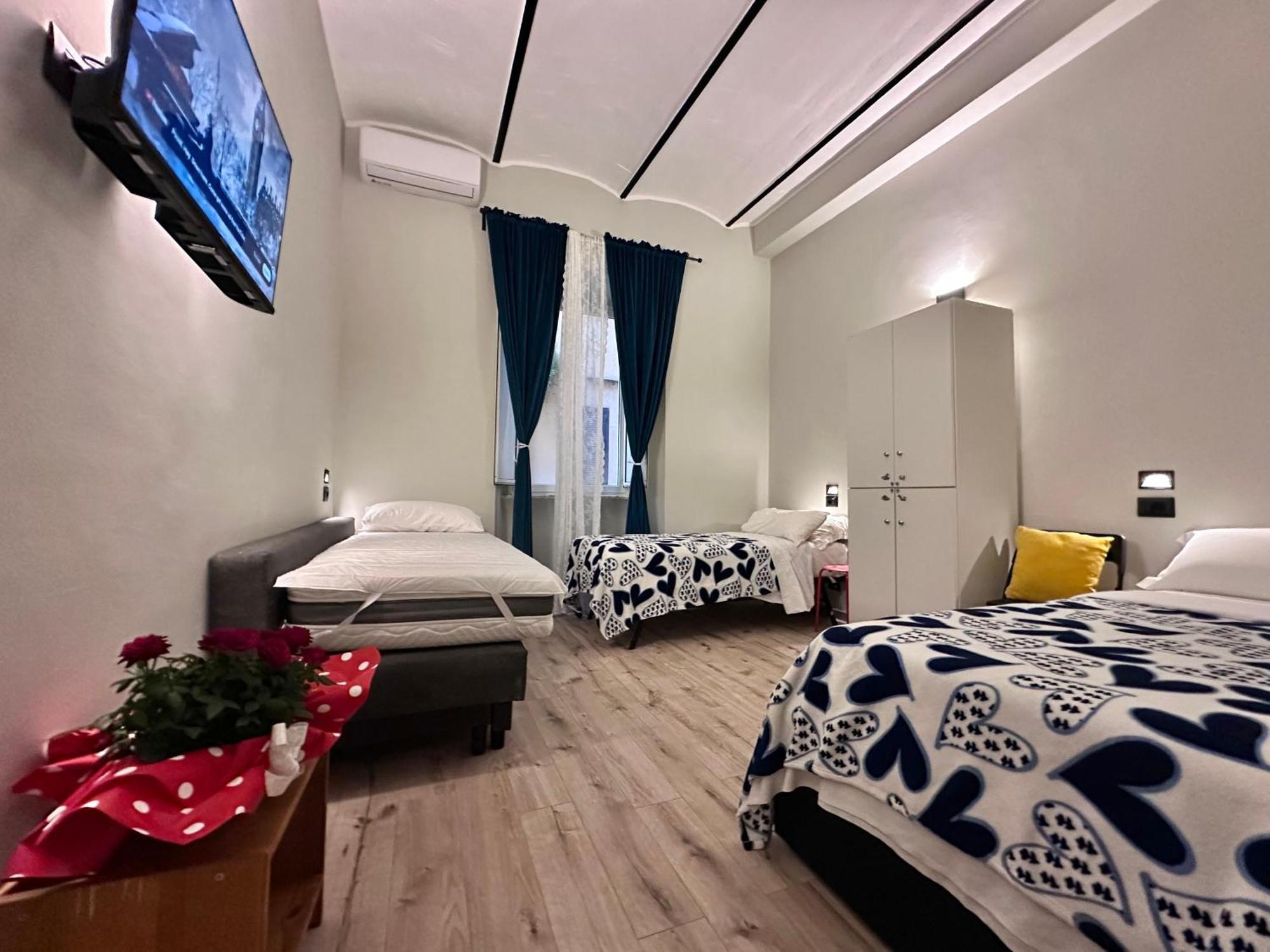 Român Holidays Extérieur photo