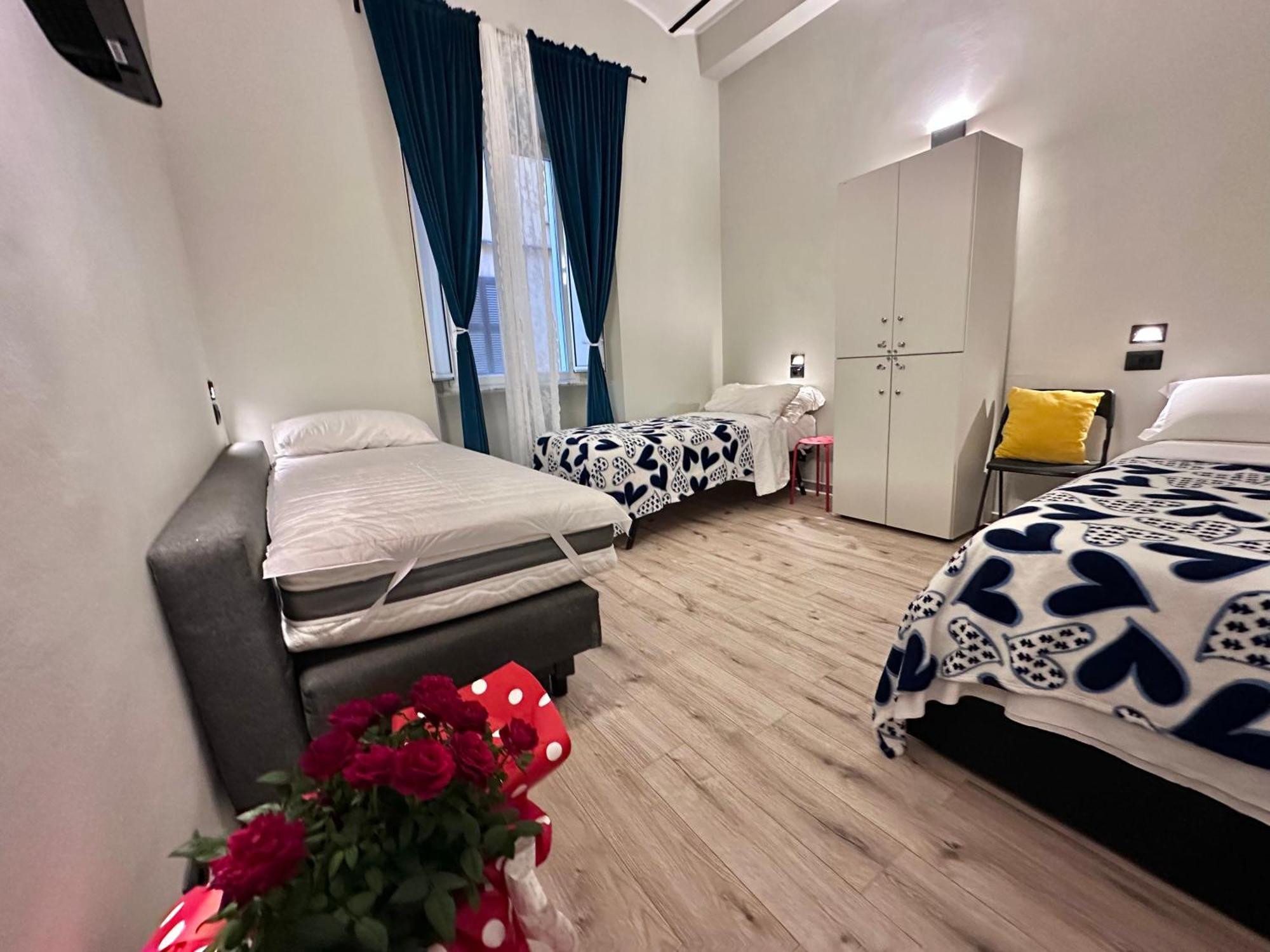 Român Holidays Extérieur photo
